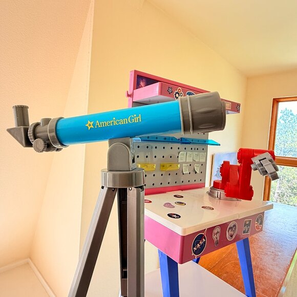 American Girl Luciana Astronaut Workstation & Telescope - Picture 2 of 6